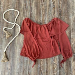 Vestique Off-the-Shoulder Blouse